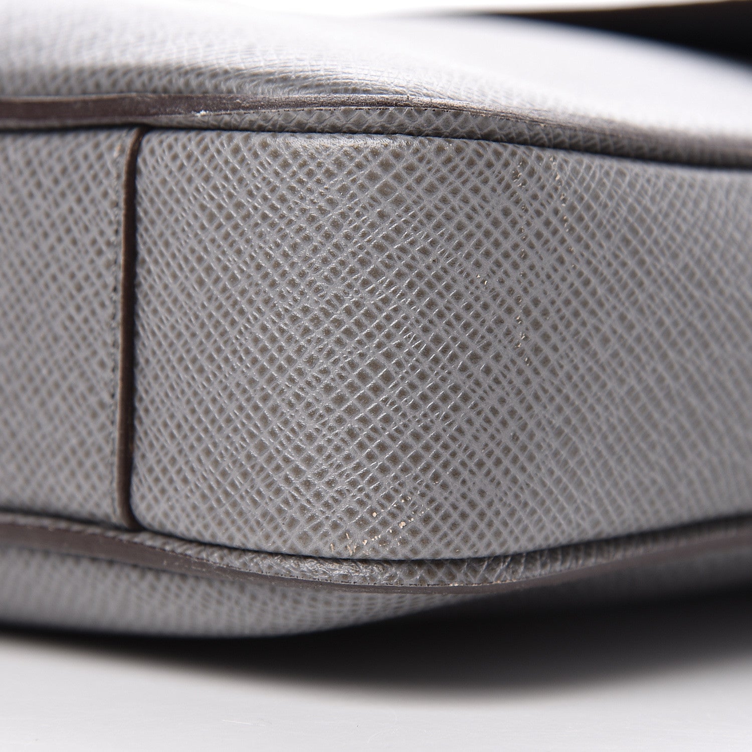 Louis Vuitton Taiga Vassili Briefcase PM Glacier 10 of 16