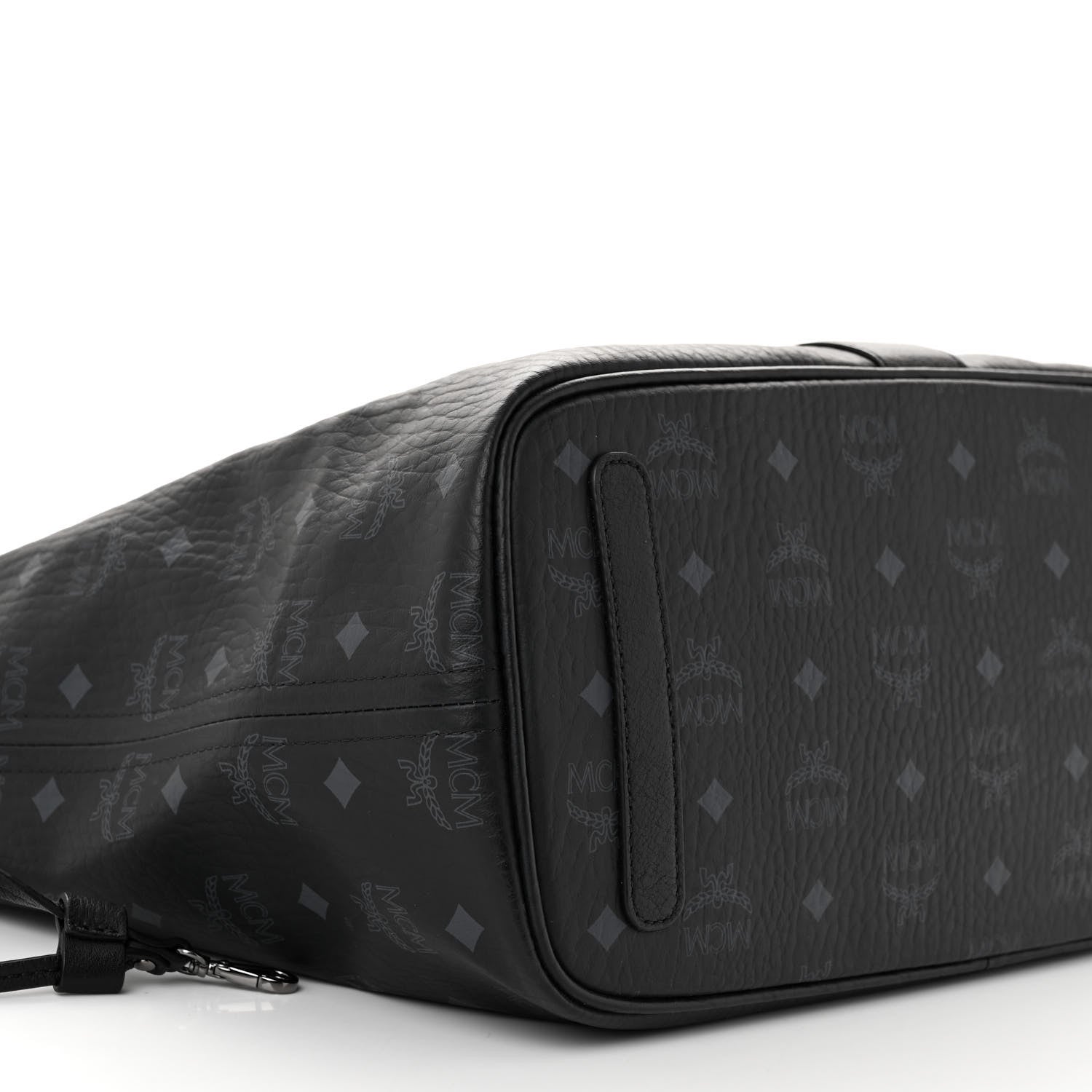 MCM Grained Calfskin Visetos Medium Liz Reversible Shopper Tote Black 14 of 18