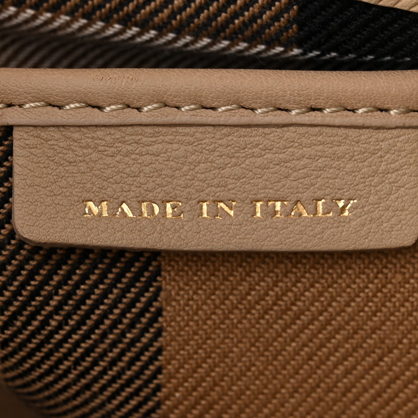 Trench Calfskin Medium Buckle Tote Honey