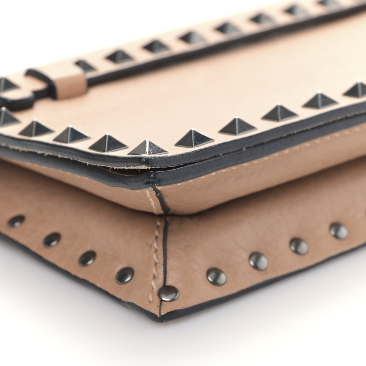 Pebbled Calfskin Rockstud Wristlet Clutch Soft Noisette