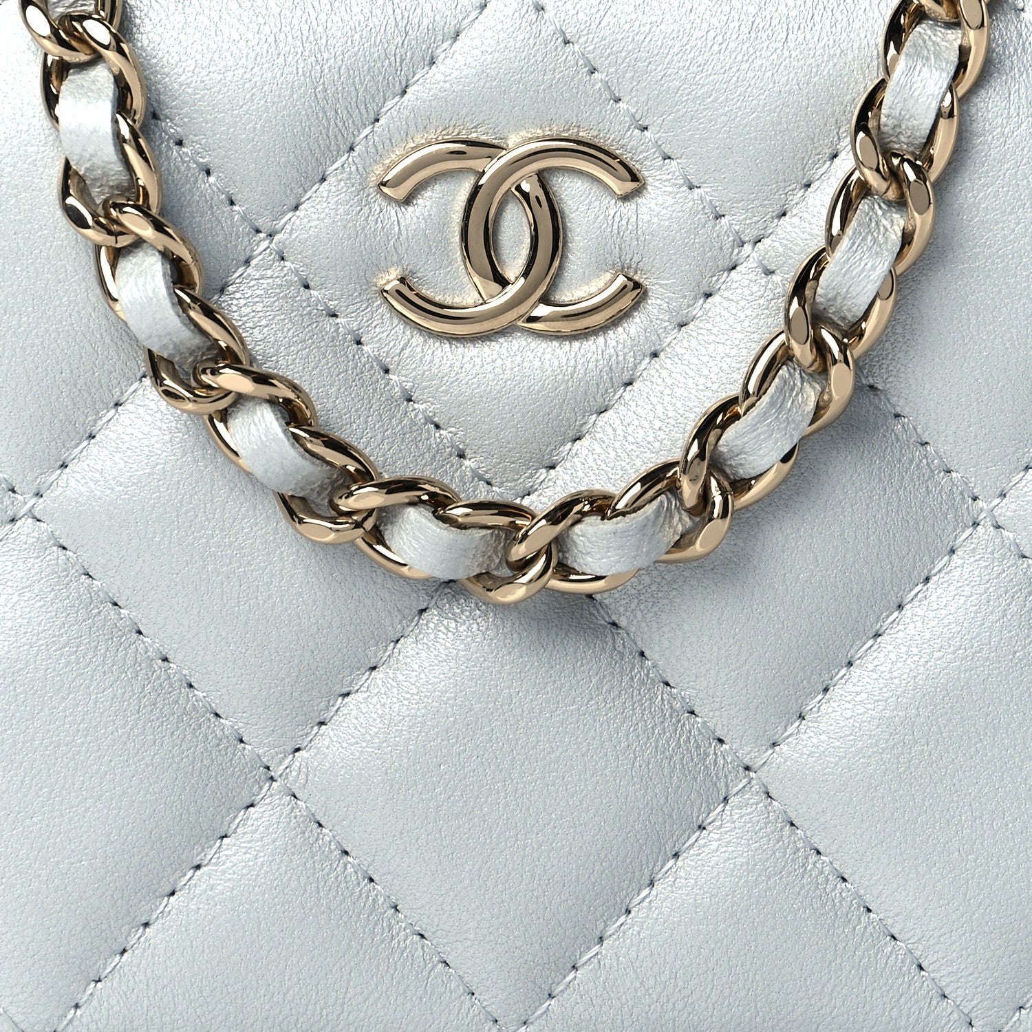 Chanel Metallic Lambskin Quilted Top Handle Vanity Case Silver 8 of 11