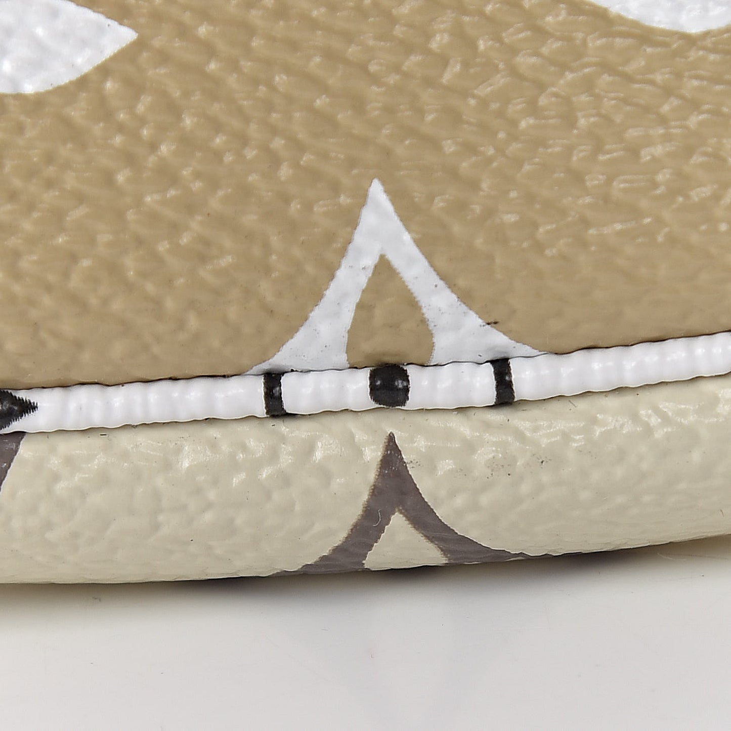 Monogram Giant Micro Pochette Accessories Kaki White