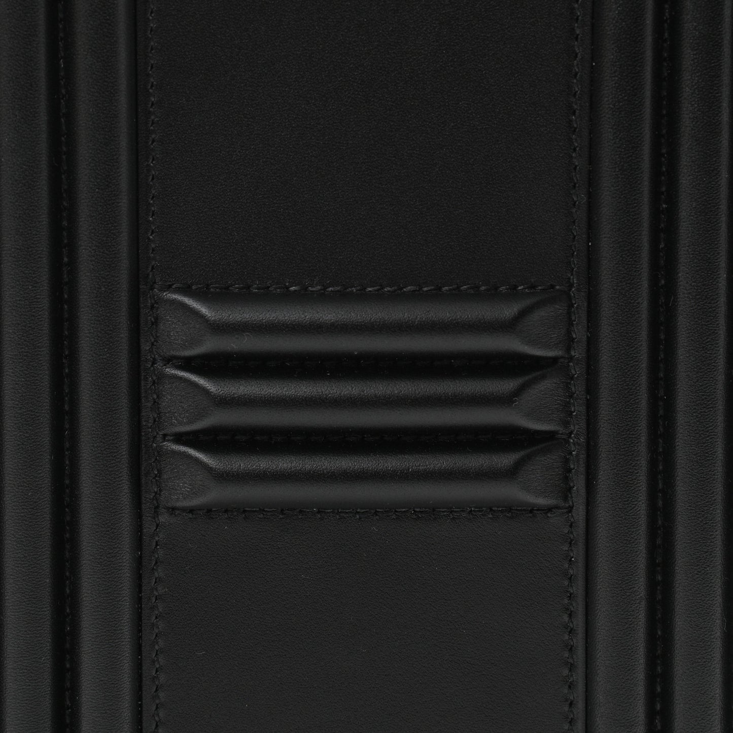 Tadelakt Kelly Cadena Clutch Black