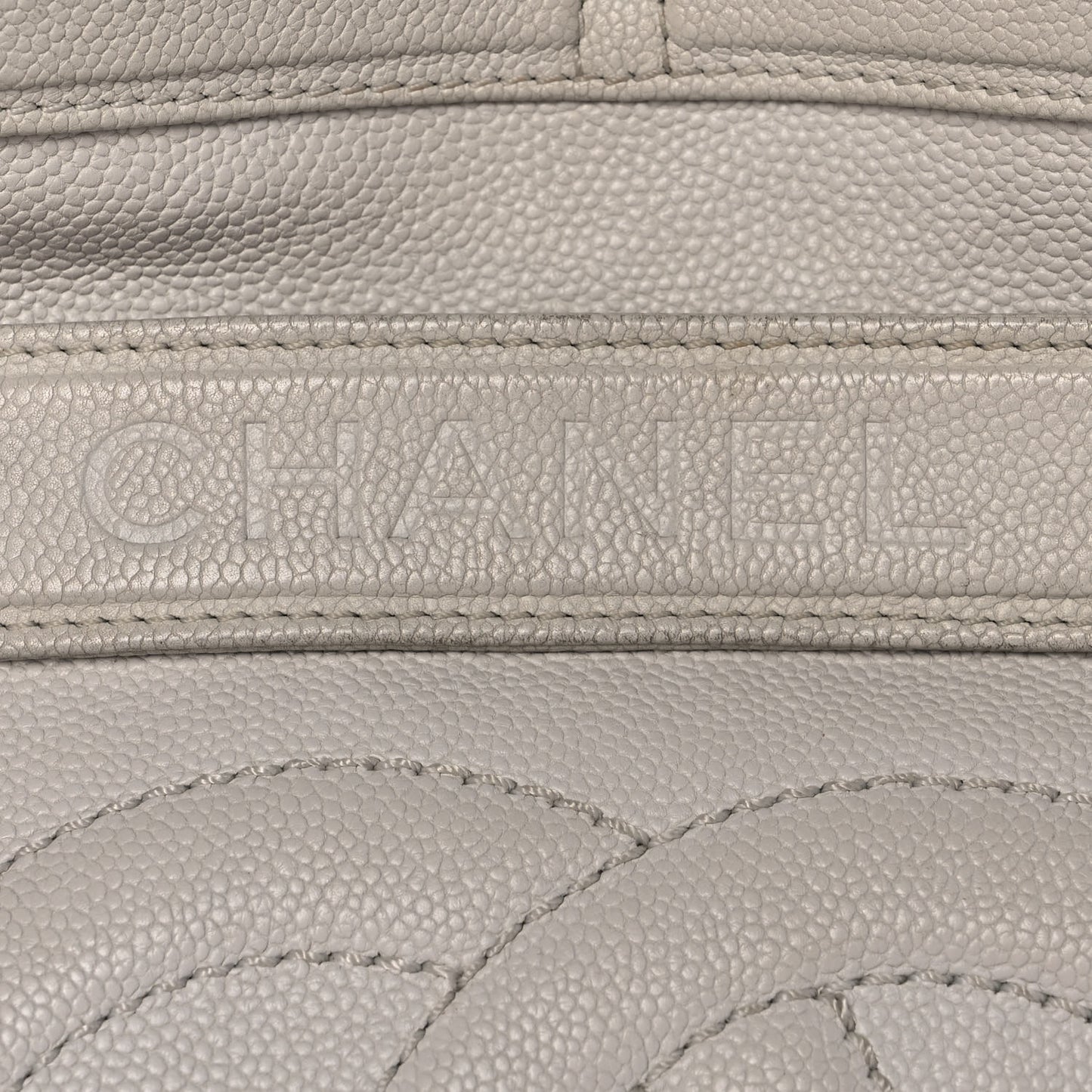 Caviar Timeless CC Shopping Tote White