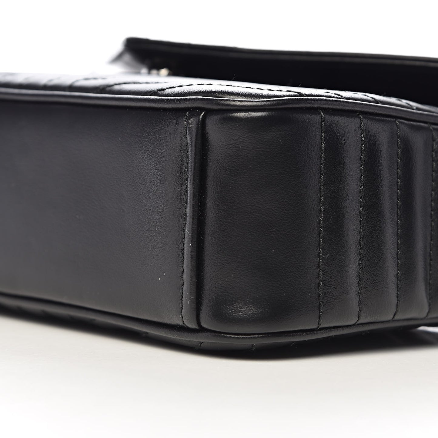 Soft Calf Impunture Diagramme Flap Black