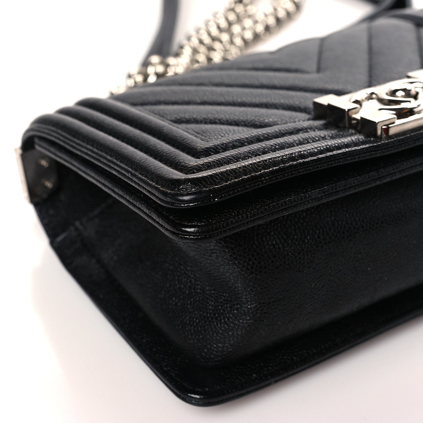 Caviar Chevron Quilted Small Boy Flap Black