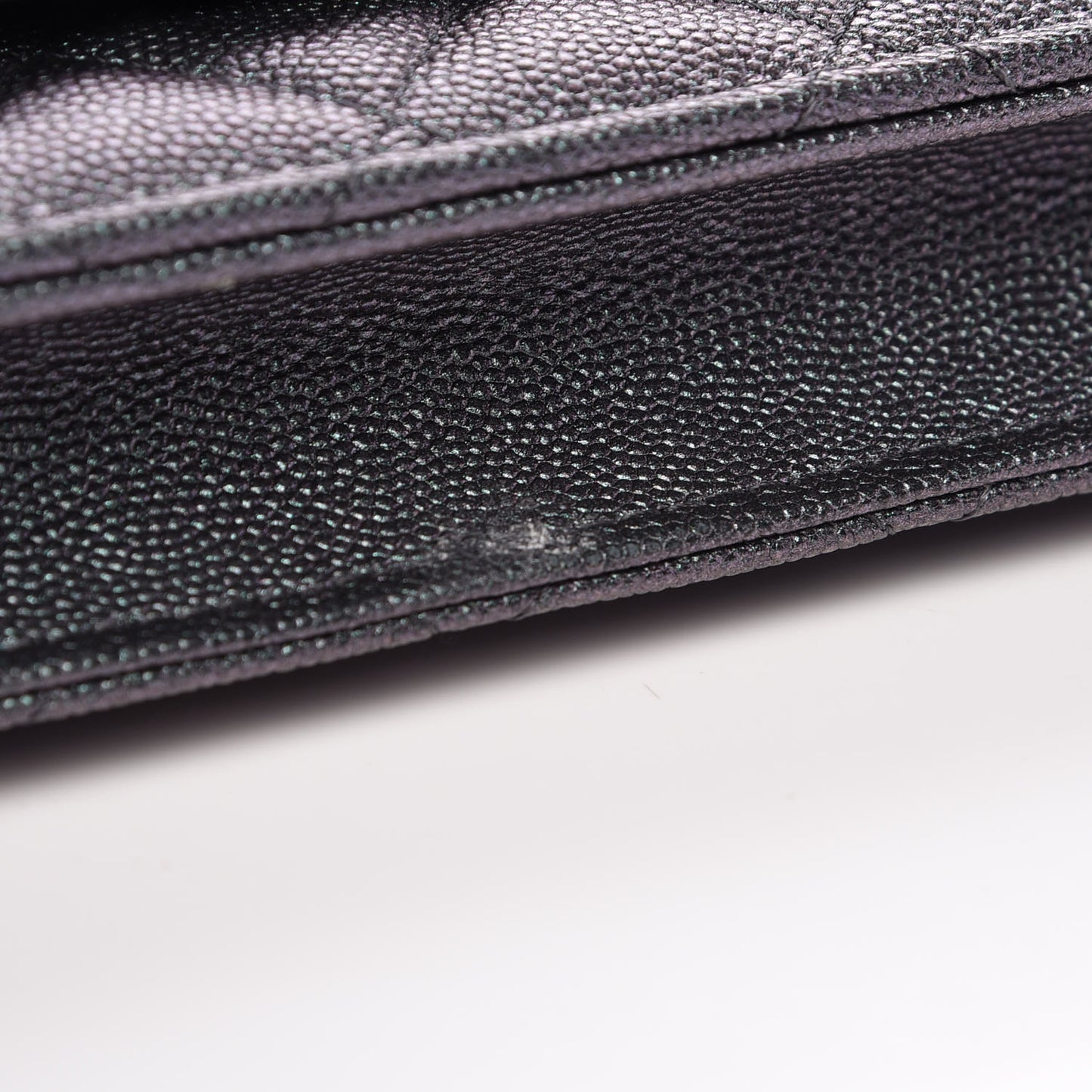 Iridescent Caviar Quilted Wallet On Chain WOC Black
