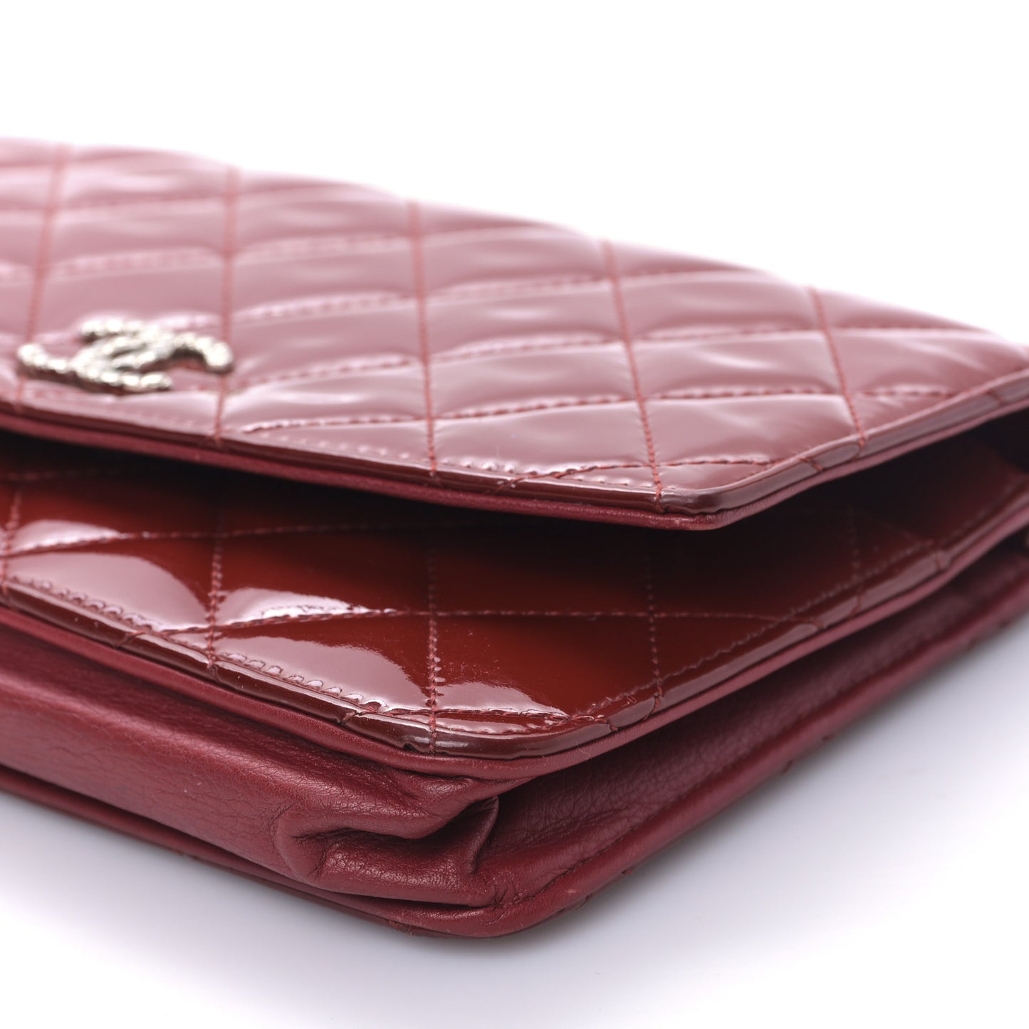 Patent Quilted Brilliant Wallet On Chain WOC Red
