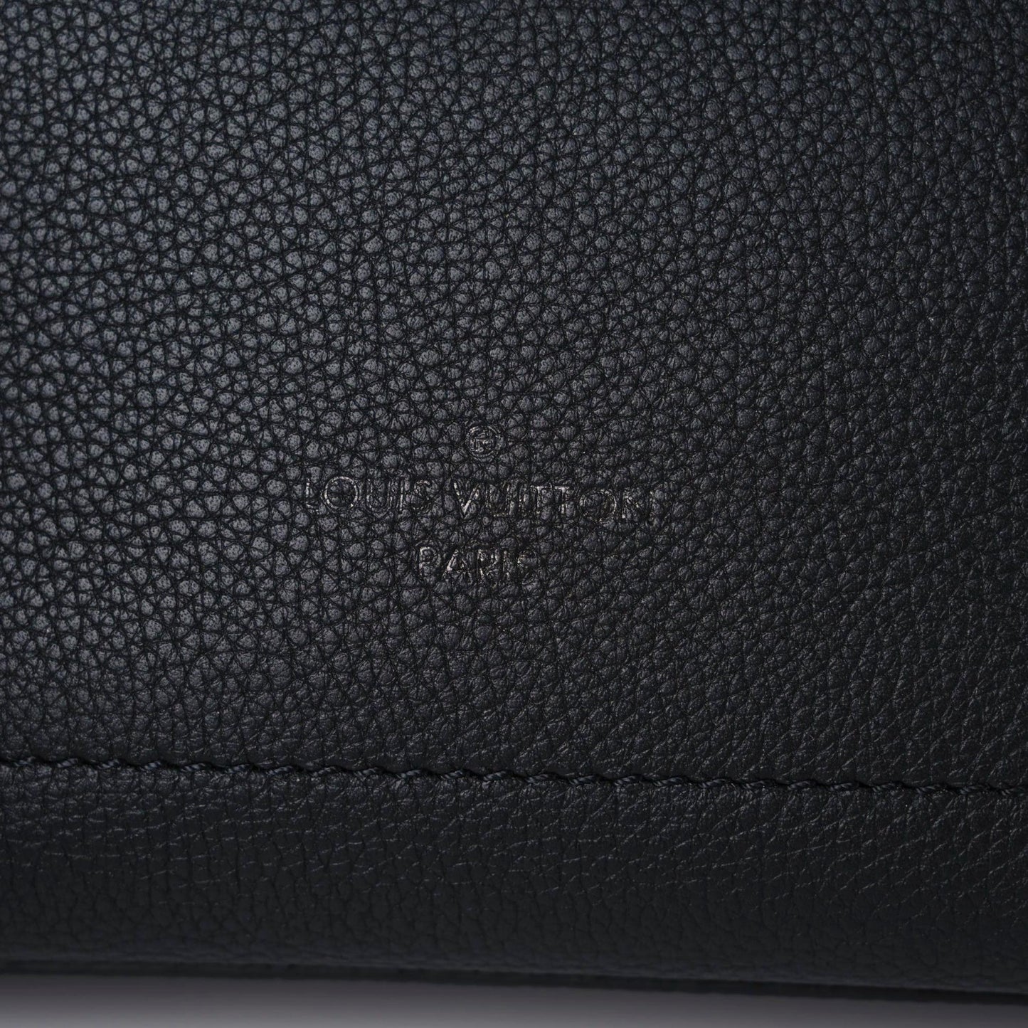 Calfskin Lockme Ever BB Black
