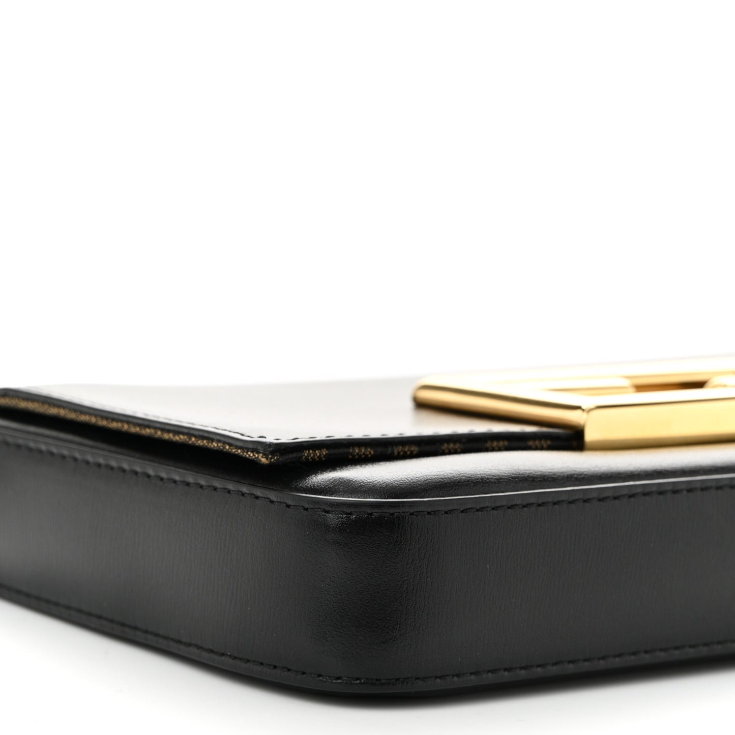 Vitello Palmellato Wallet on Chain with Pouches Black