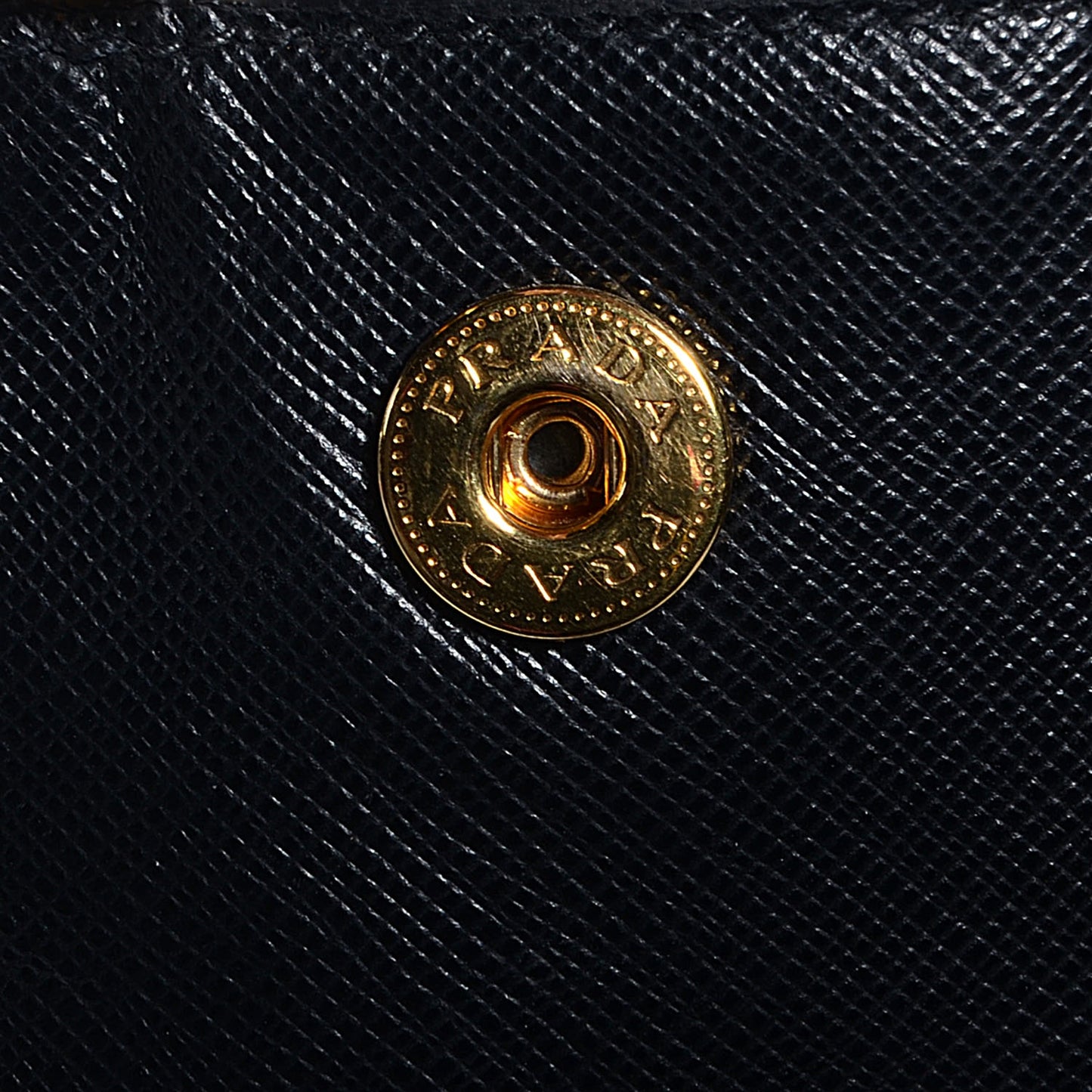 Saffiano Lux Extra Large Galleria Double Zip Tote Black