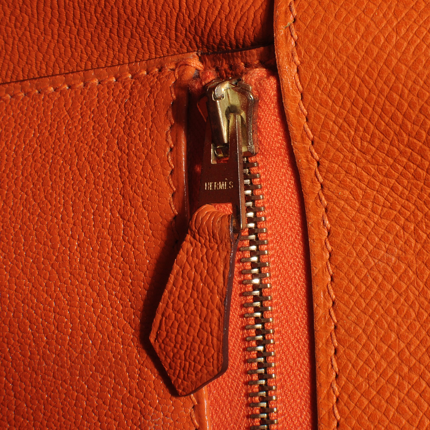 Hermes Courchevel Whitebus 40 Orange 9 of 10