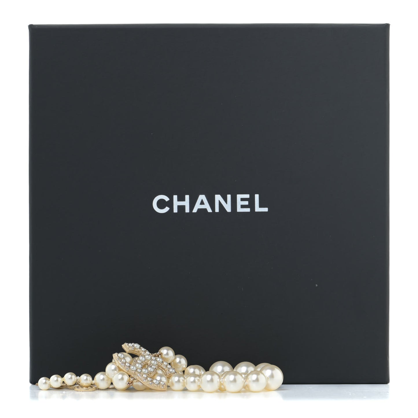 Pearl CC 100th Anniversary Necklace Light Gold