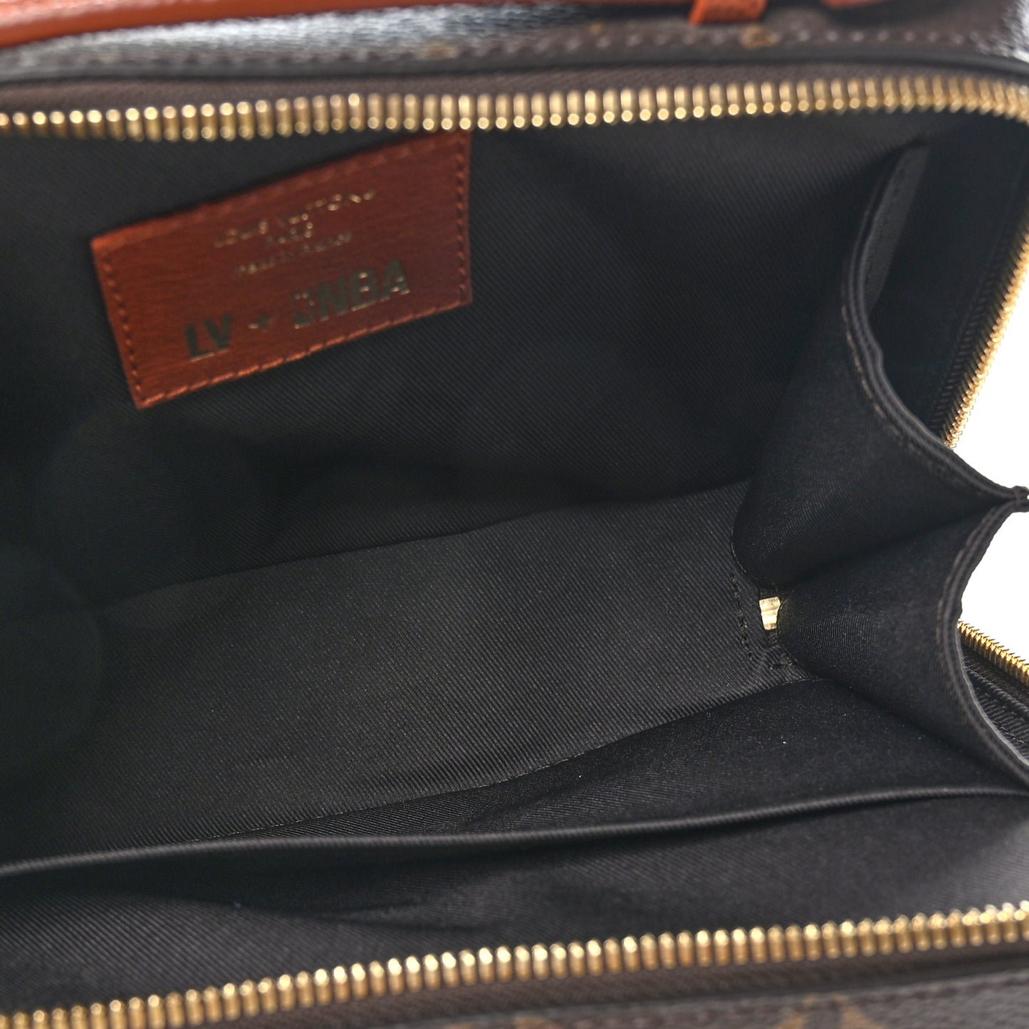 X NBA Grained Calfskin Monogram Handle Trunk Brown