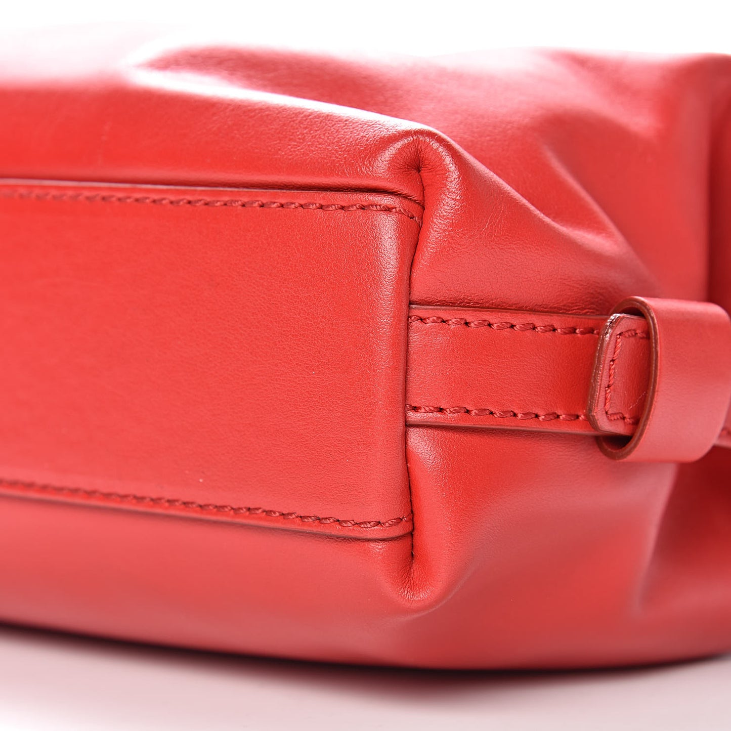 Waxed Calfskin Micro Nightingale Medium Red