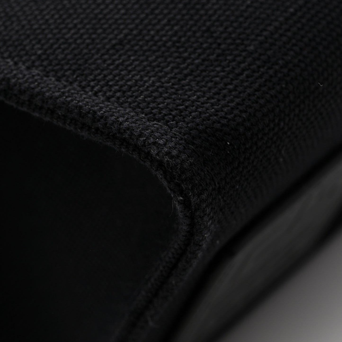 Canvas Medium G Tote Black