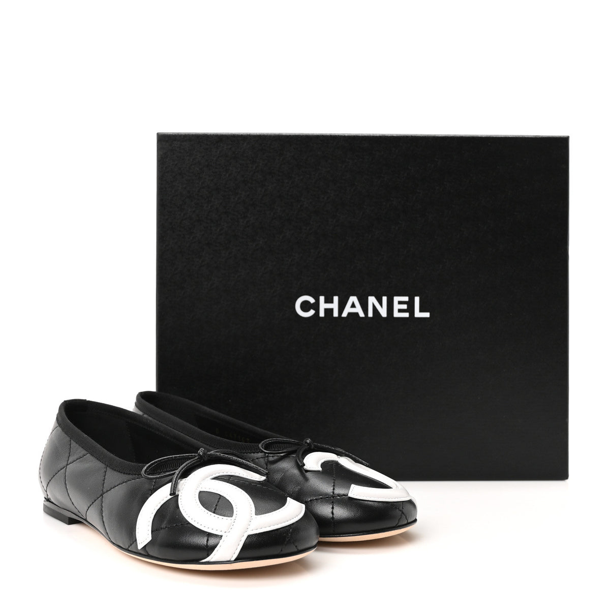 Chanel Lambskin Quilted CC Cambon Ballet Flats 35 Black White 10 of 10