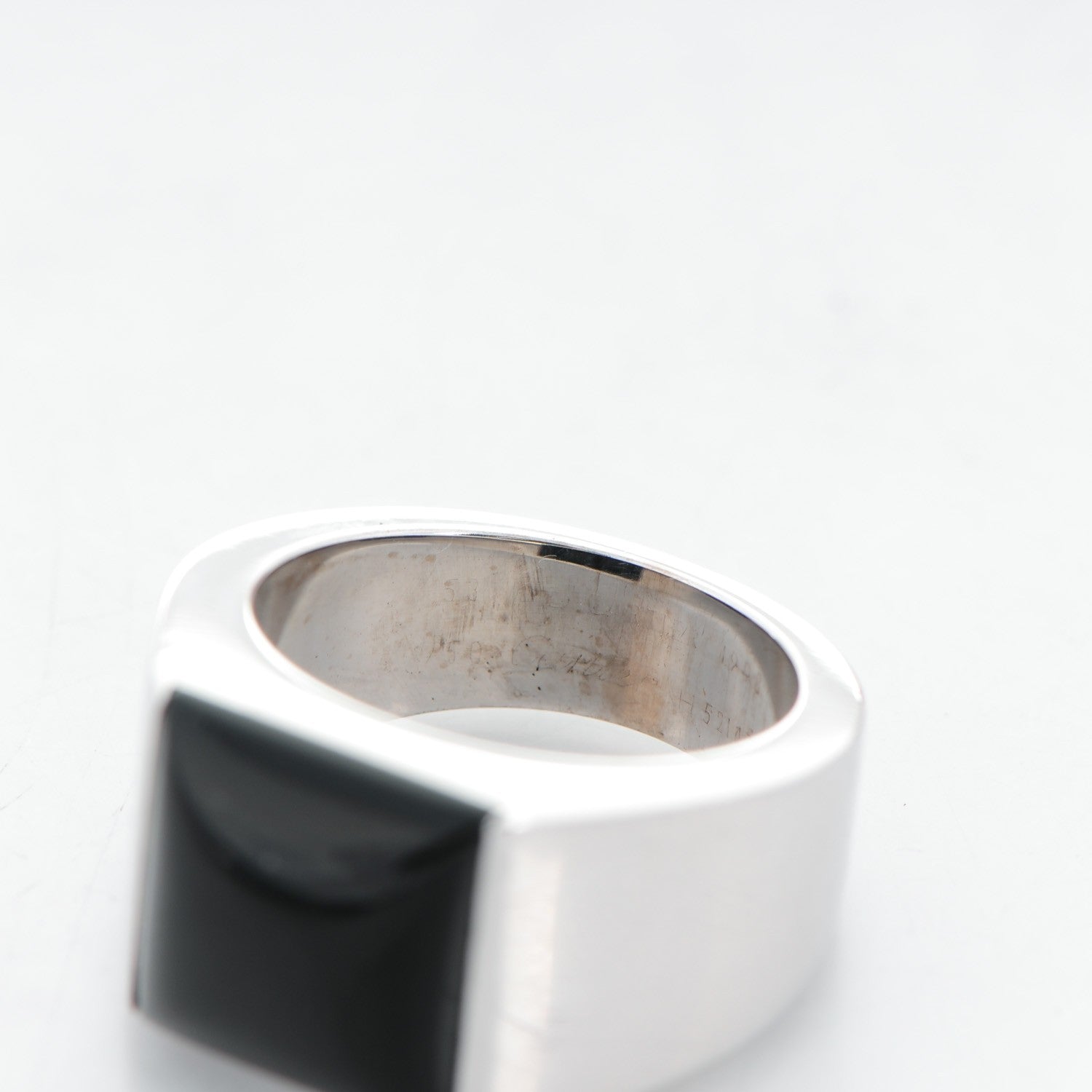 Cartier 18K White Gold Black Onyx Tank Ring 54 6.75 5 of 5