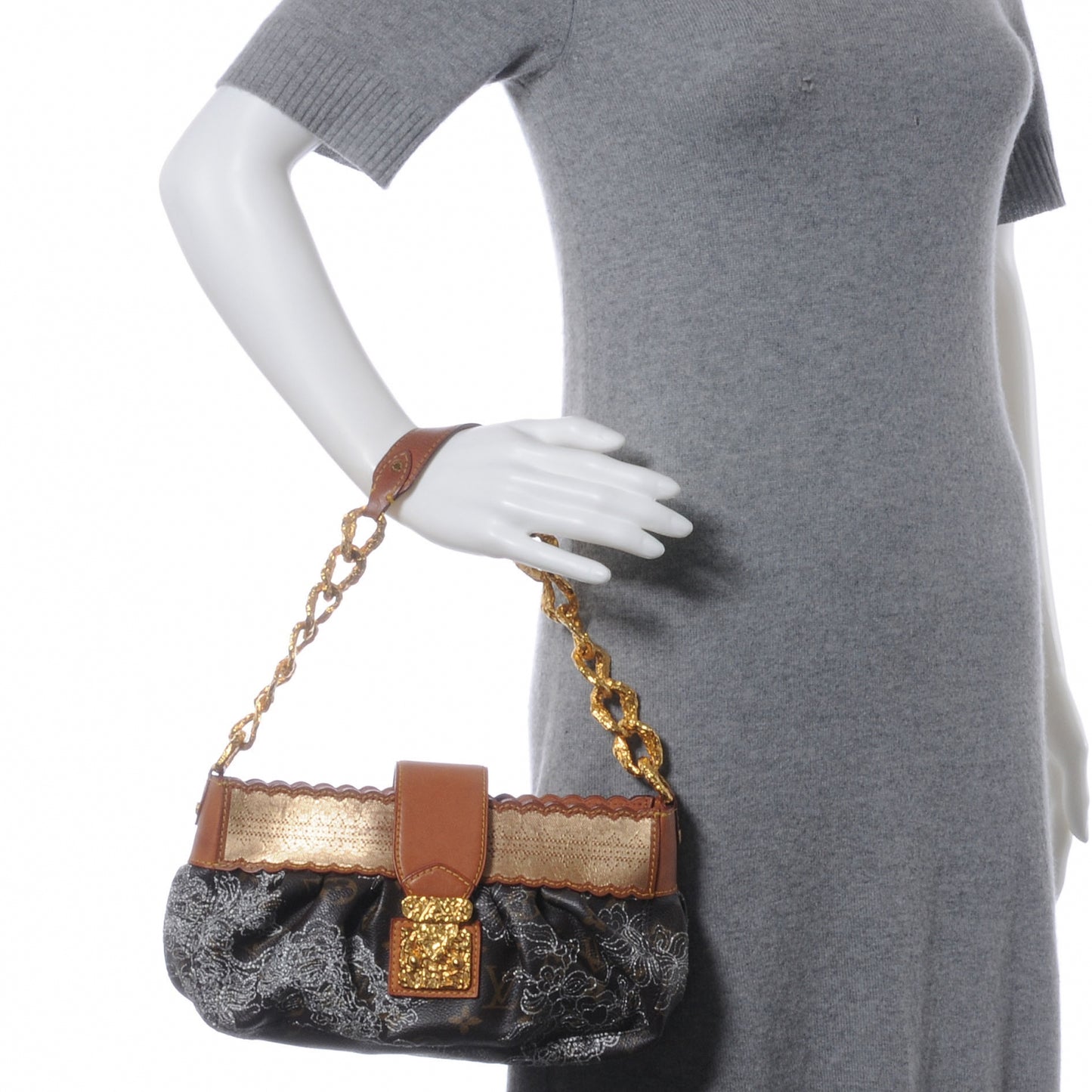 Monogram Dentelle Kirsten Silver
