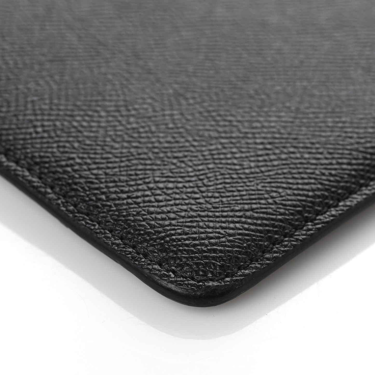 London Grainy Calfskin Tuffley iPad Sleeve Black