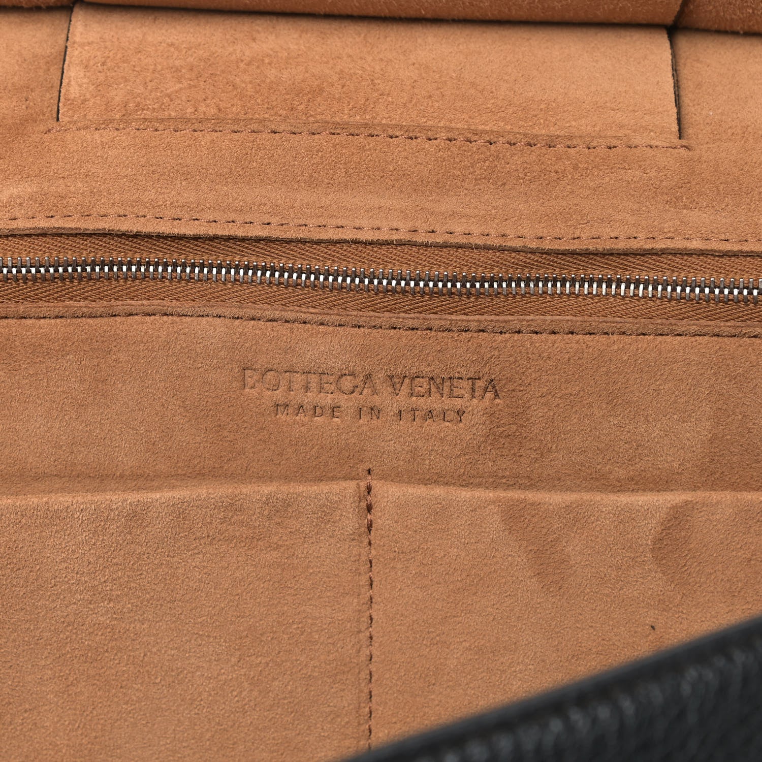 Bottega Veneta Grained Calfskin Maxi Intrecciato Medium Arco Black 7 of 11