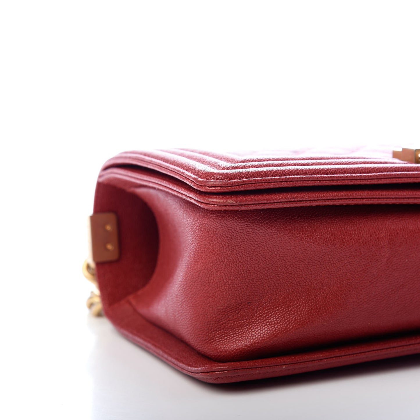 Caviar Quilted Medium Boy Flap Red
