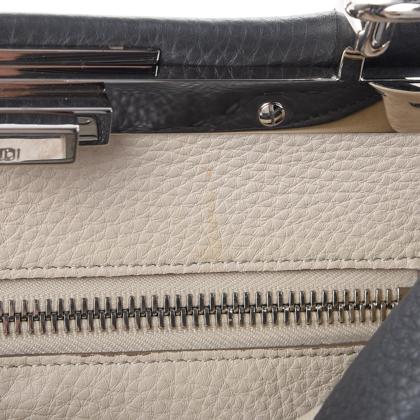 Cuoio Romano Selleria Bi-Color Medium Peekaboo Iconic Satchel Asfalto Latte