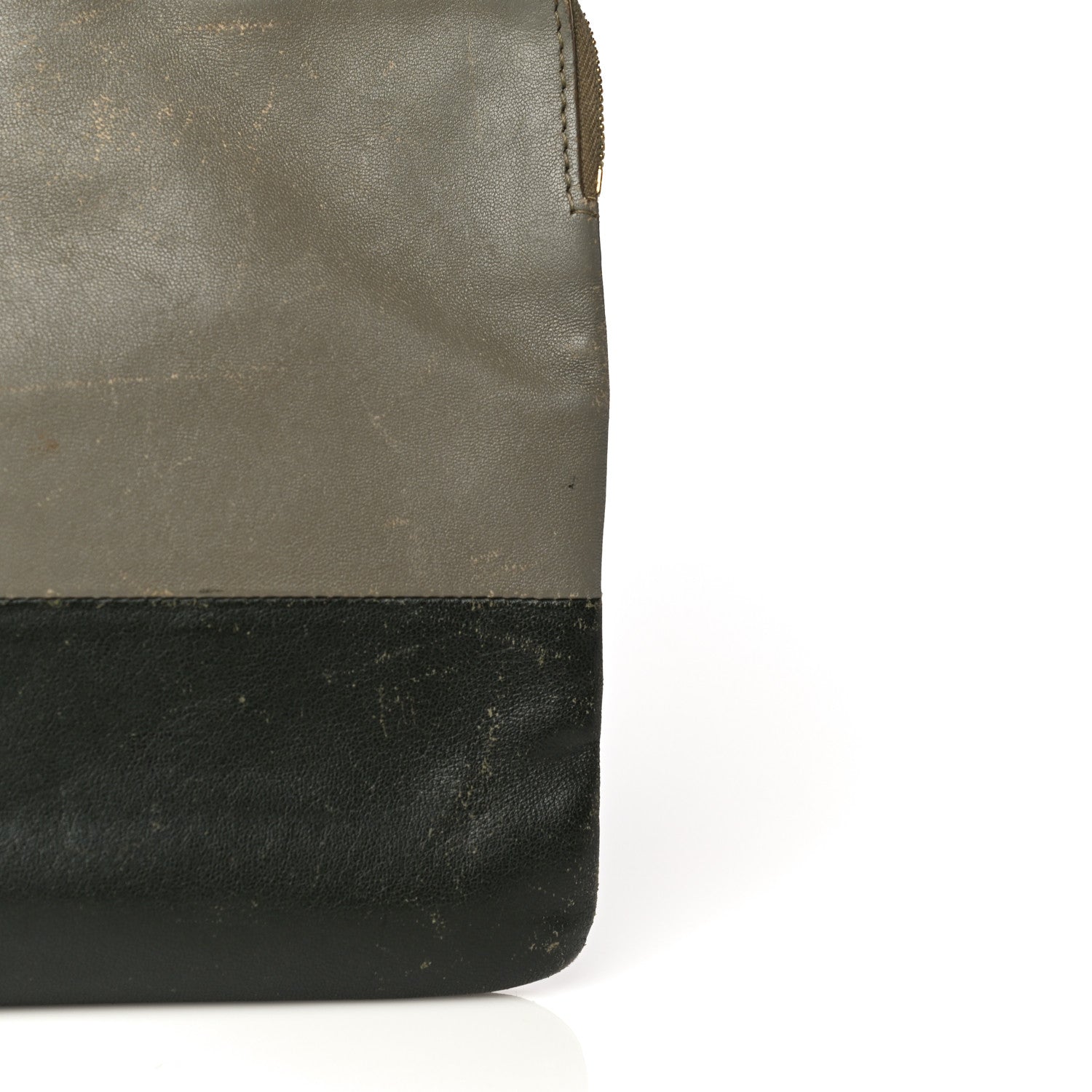 Celine Smooth Lambskin Bi-Color Solo Clutch Pouch Army Green 15 of 32