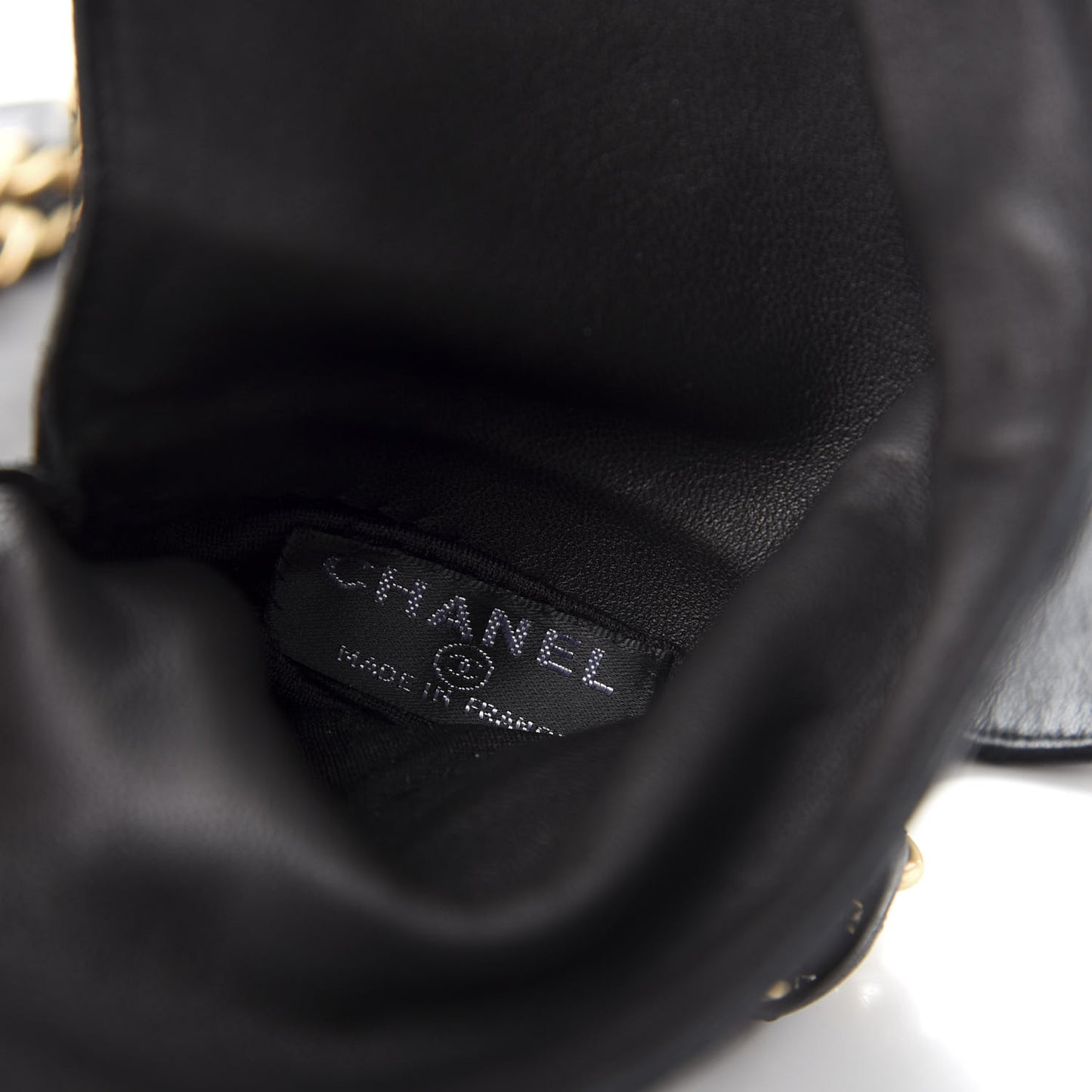 Lambskin Crocodile Embossed Chain Gloves 8 Black