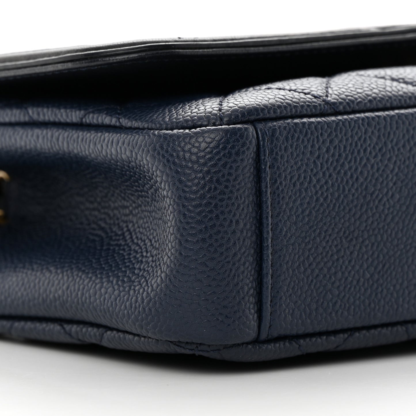 Caviar Quilted Small CC Filigree Flap Navy Black