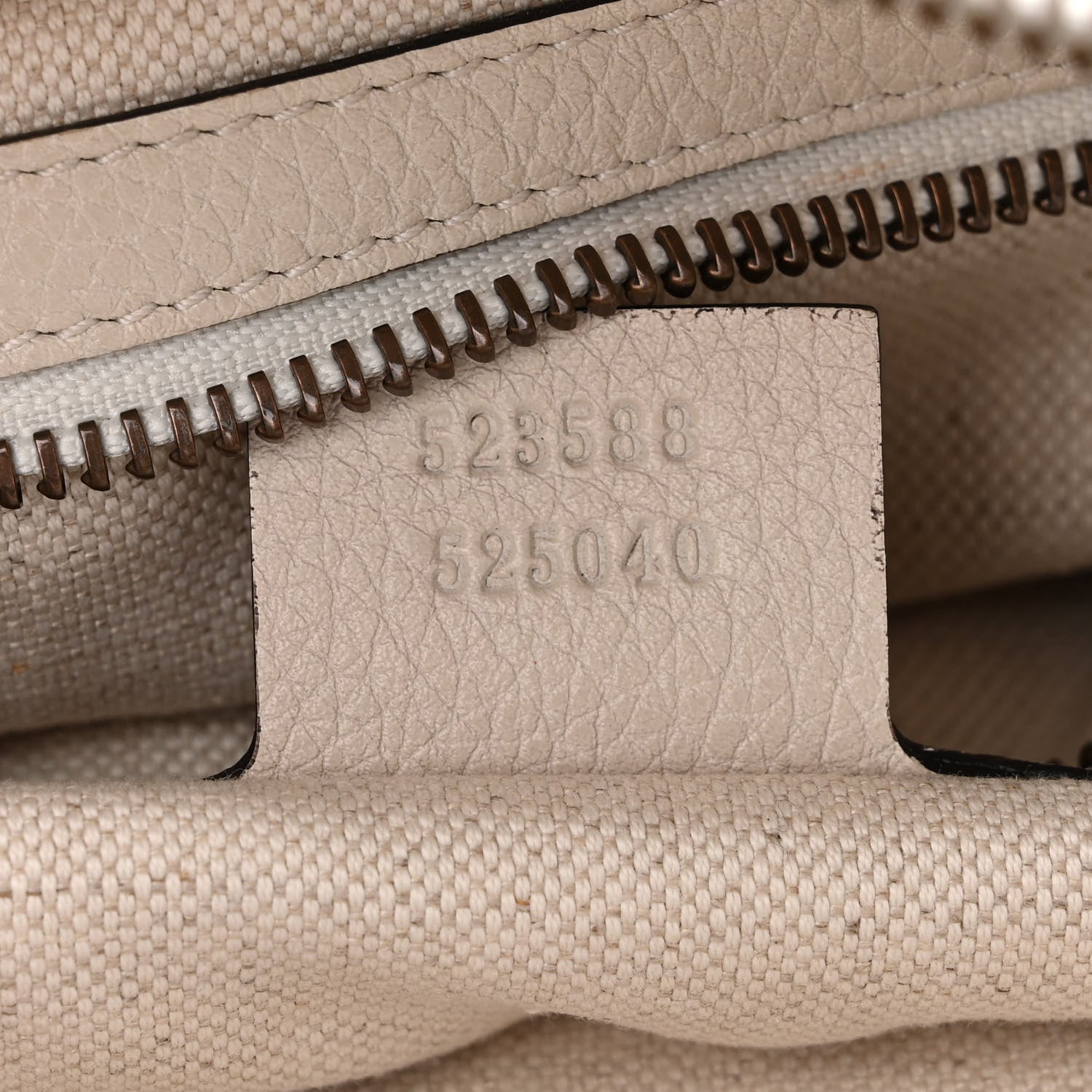 Gucci Grained Calfskin Logo Half Moon Hobo White 7 of 13