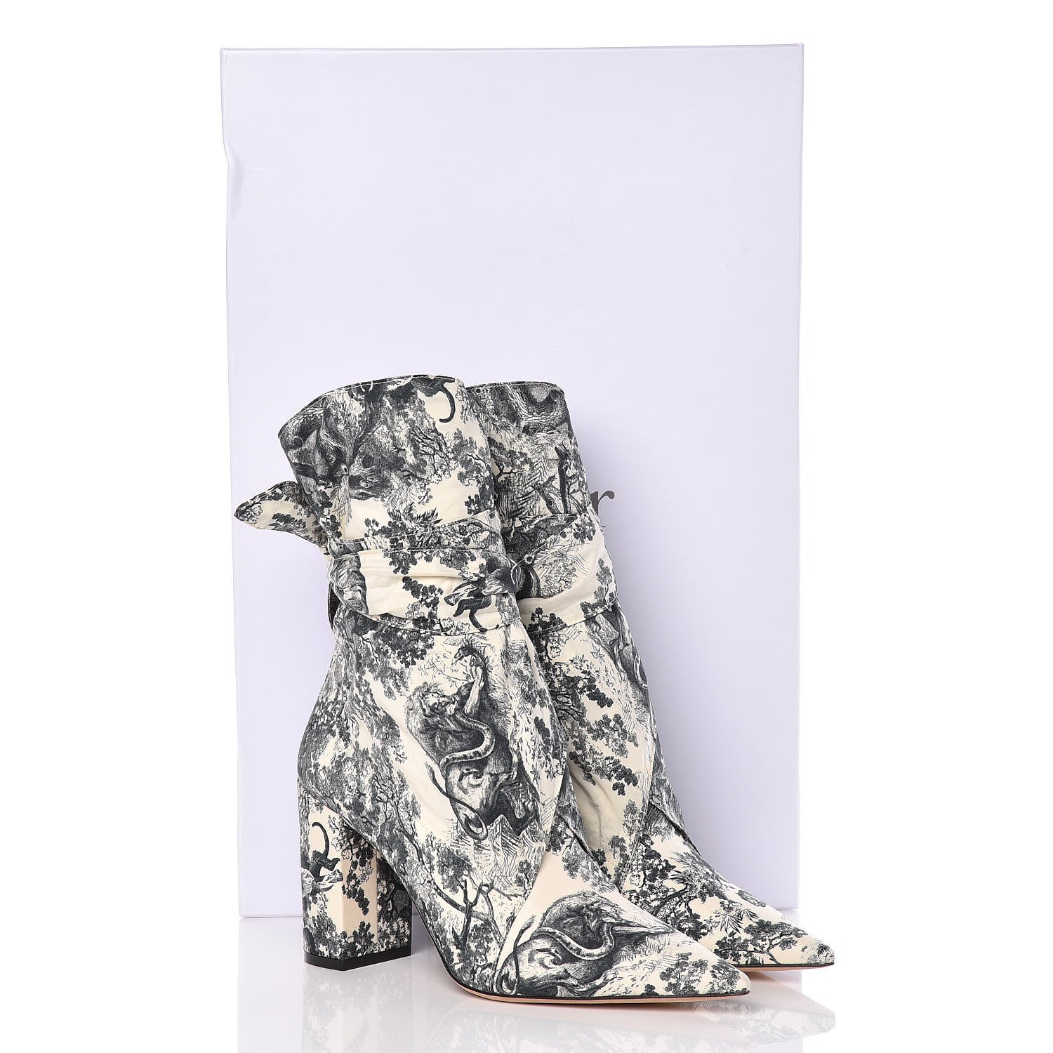Christian Dior Canvas Toile de Jouy Dior Huggy 90mm Ankle Boots 39 Off White Black 7 of 7