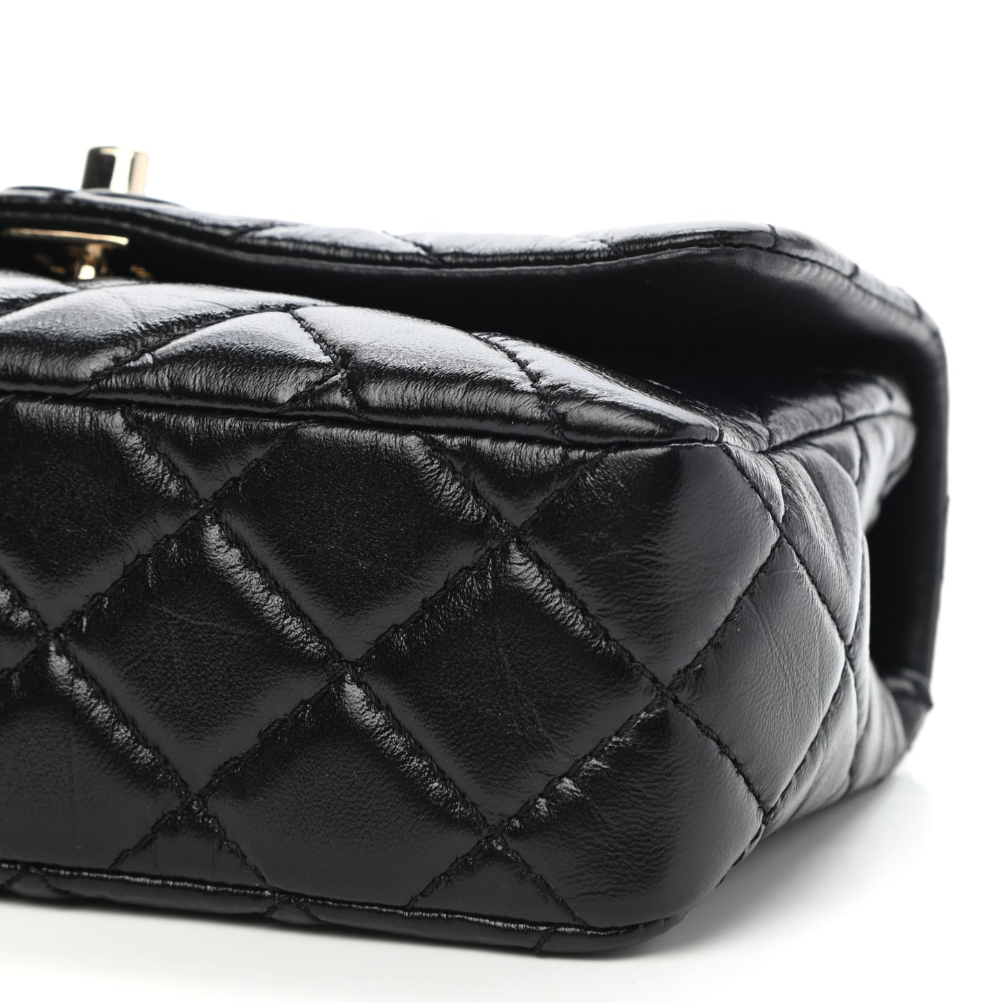 Shiny Lambskin Quilted Small Montcoco Flap Black