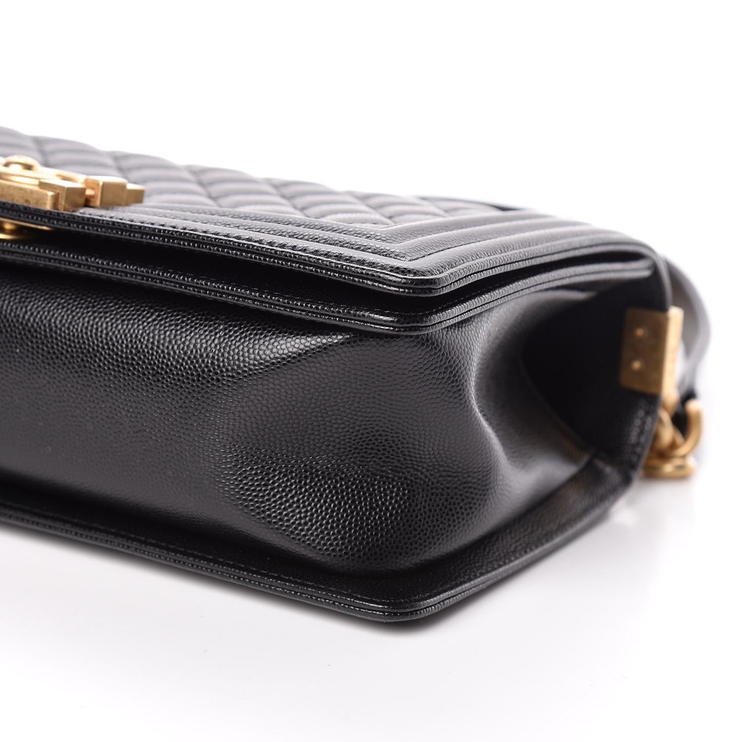 Caviar Quilted Medium Boy Flap Black