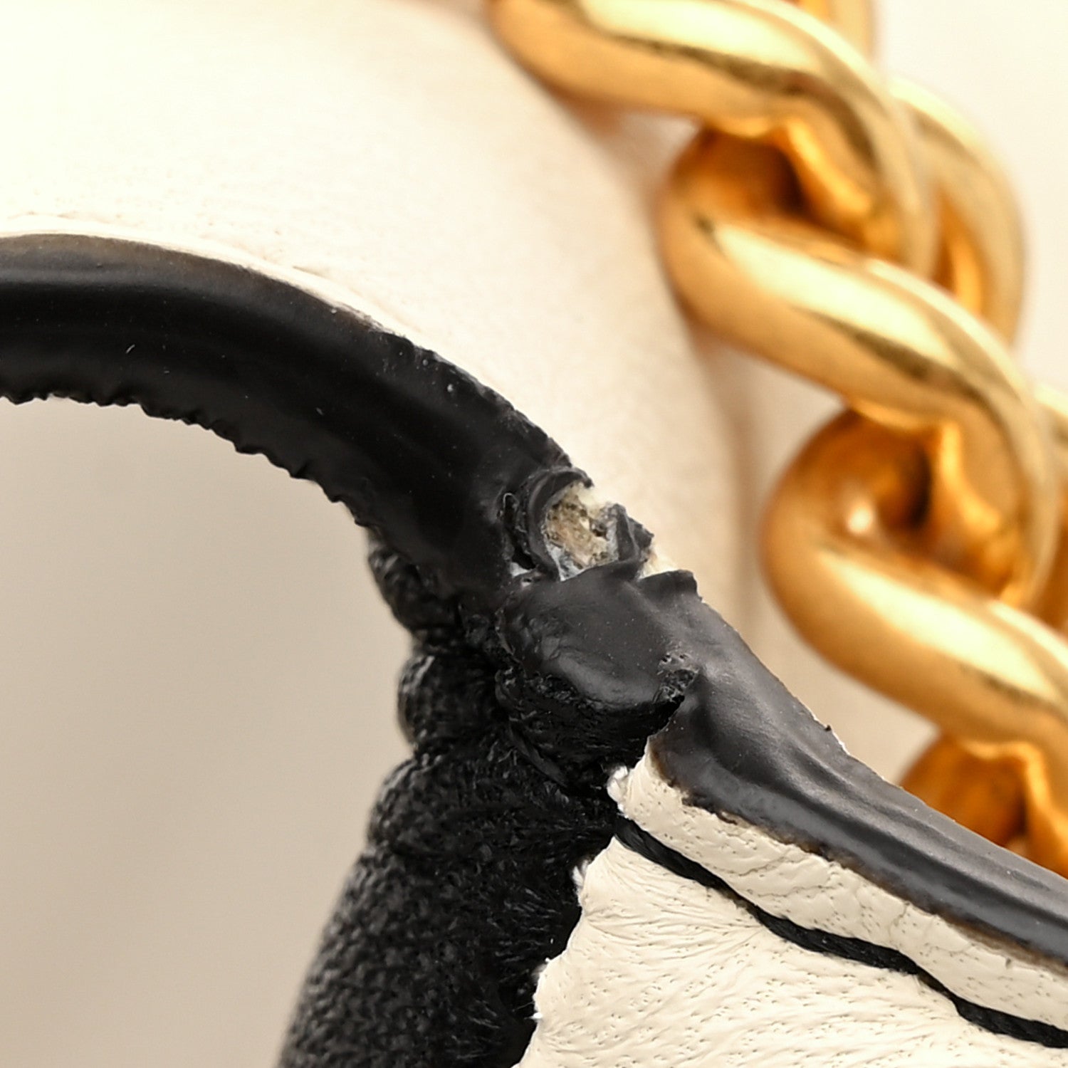 Fendi Nappa Apolo Bi-Color Chain Baguette Uovo Black 12 of 13