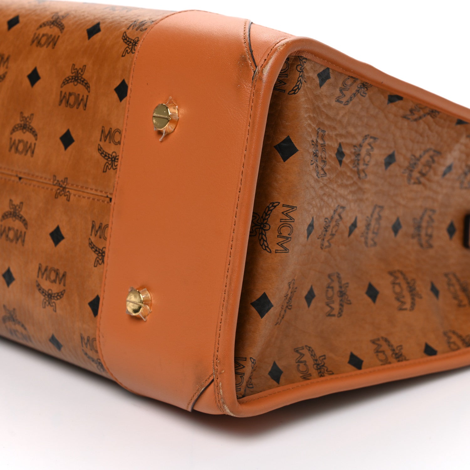 MCM オレンジレザーバッグ MCM Visetos X-Large Munchen Tote Cognac 1820799 – FASHIONPHILE