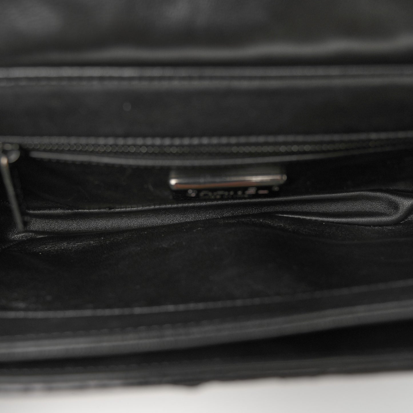 Snakeskin Medium Perfect Edge Flap Black