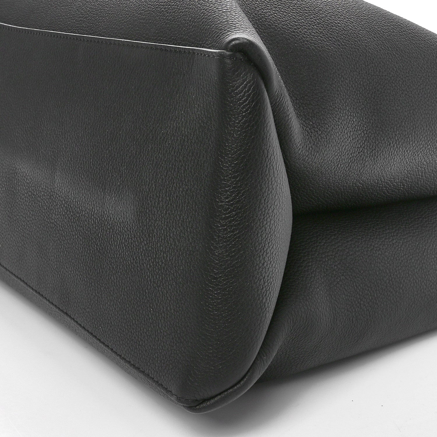 Louis Vuitton Grained Calfskin Lockme Shopper Black 10 of 10