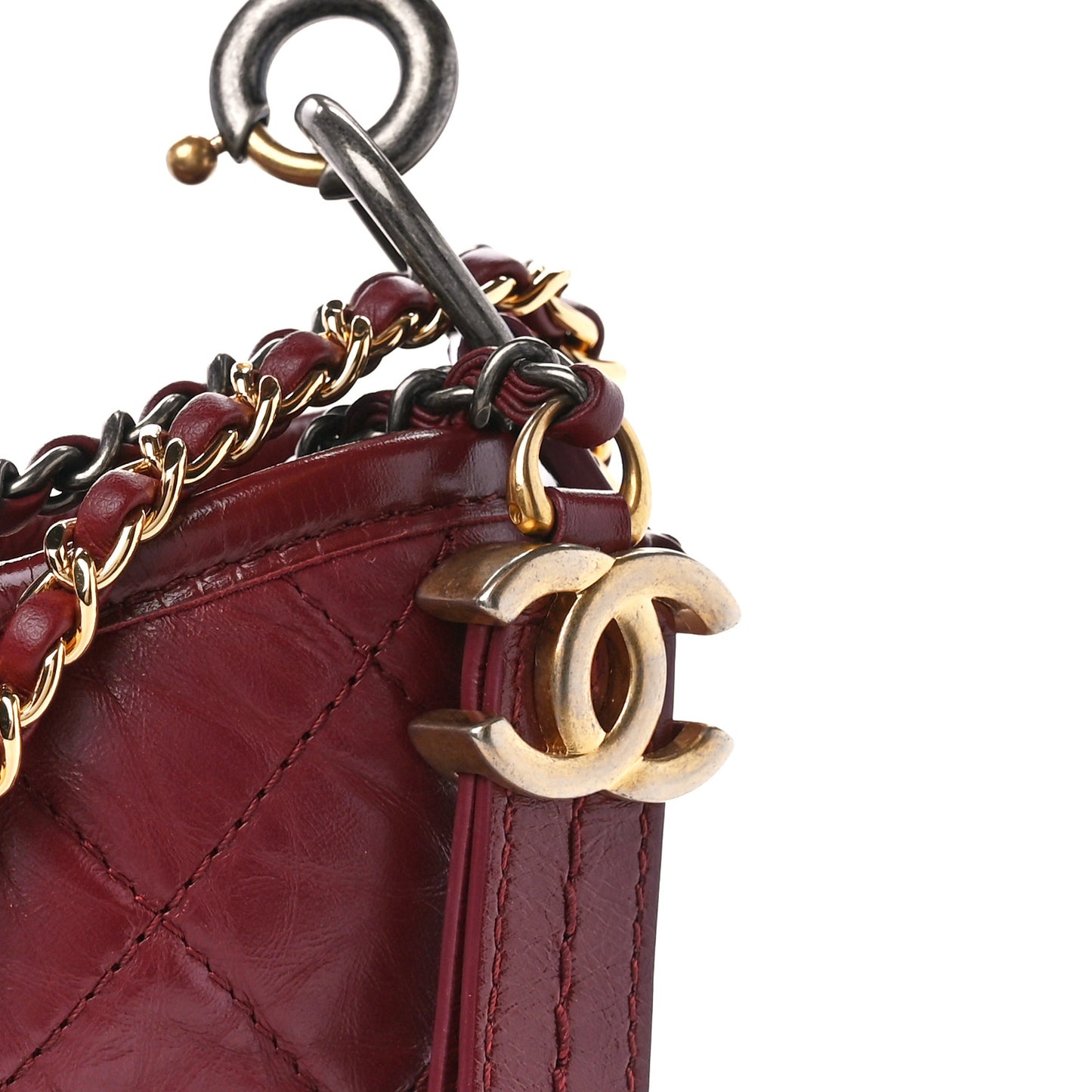 Aged Smooth Calfskin Quilted Medium Gabrielle Logo Hobo Red