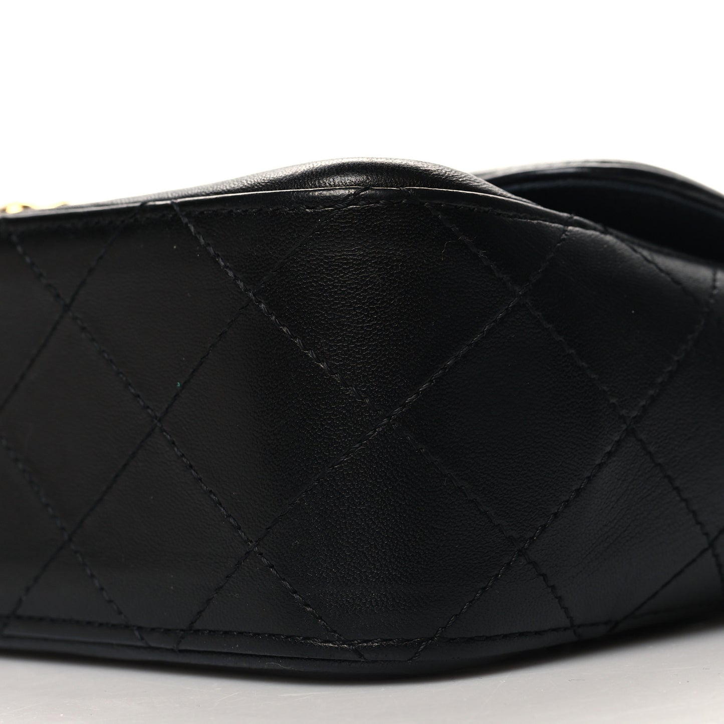 Lambskin Quilted Medium Elegant CC Flap Navy Black
