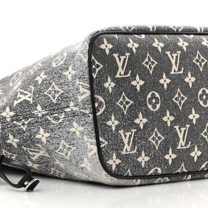 Louis Vuitton Denim Monogram Jacquard Neverfull MM Grey 8 of 9