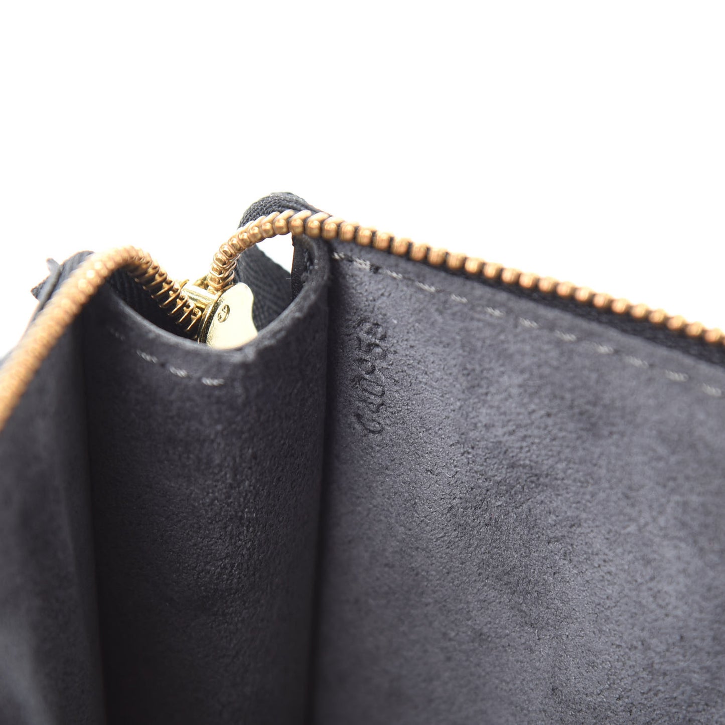 Epi Pochette Accessories 24 Black