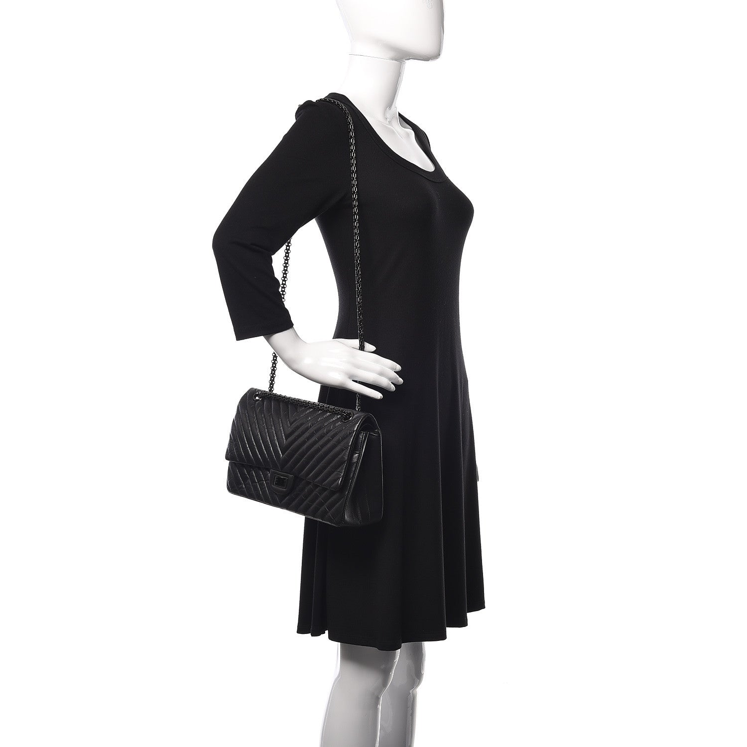 Chanel Aged Calfskin Chevron Quilted 2.55 Reissue 226 So Black 2 of 10