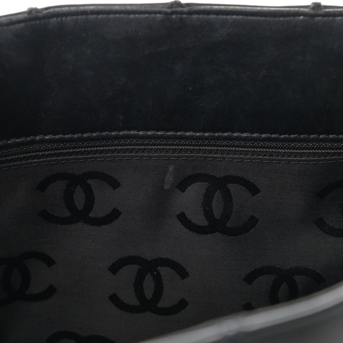 Calfskin Stitch Surpique Tote Black