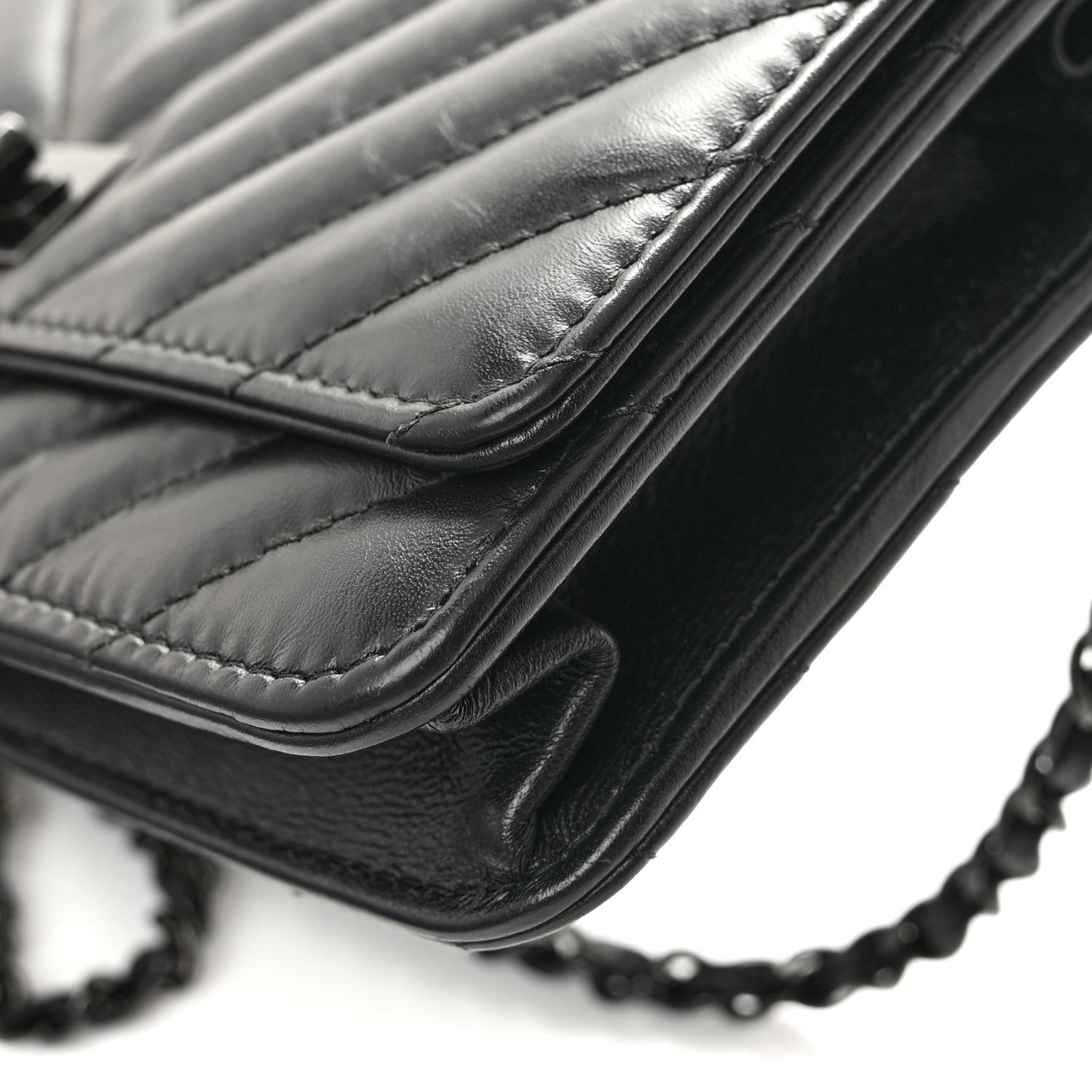 Aged Calfskin Chevron Quilted Reissue Wallet On Chain WOC So Black
