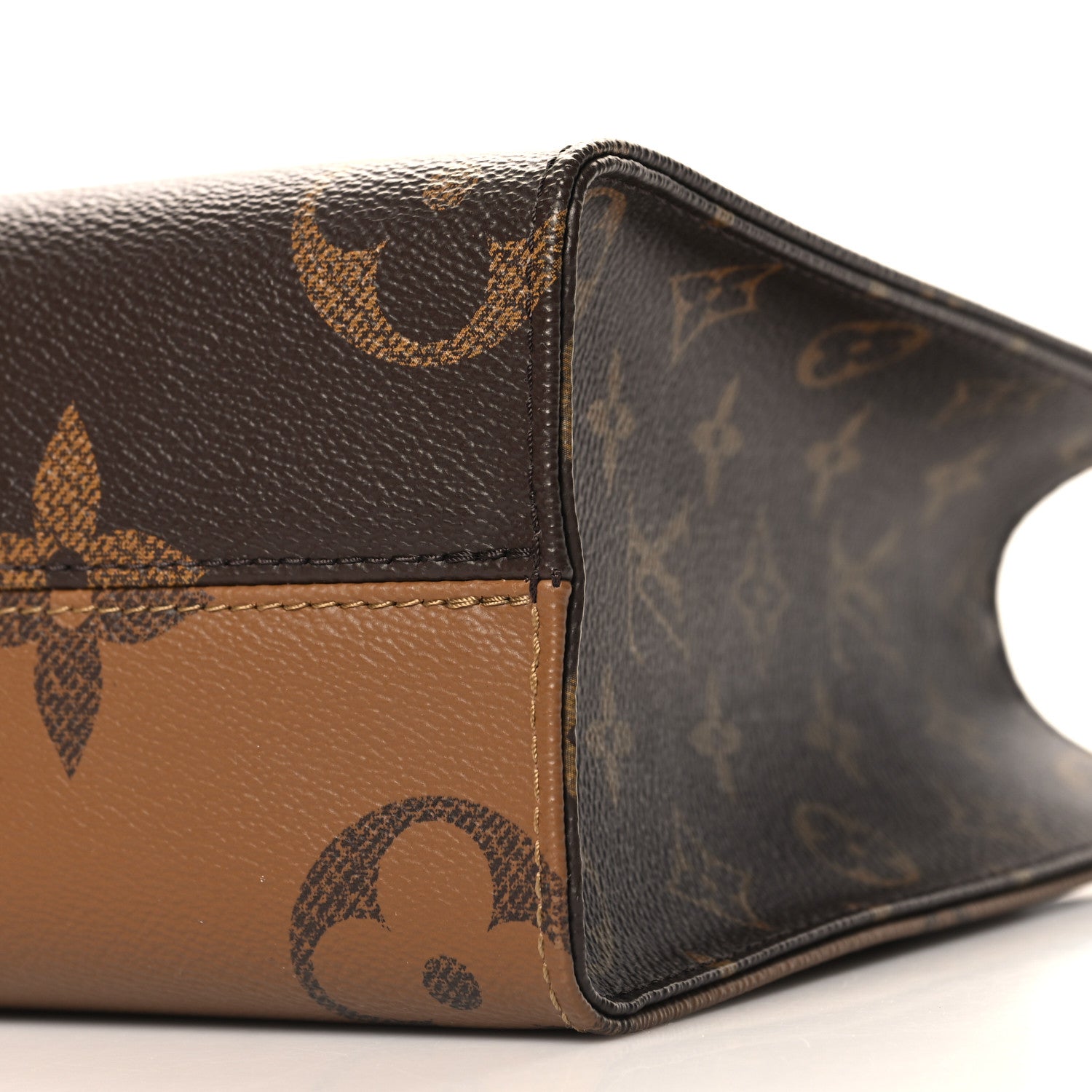 Louis Vuitton Reverse Monogram Giant Onthego PM 8 of 9