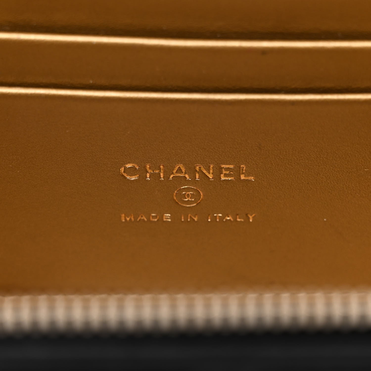 Chanel Lambskin Quilted Pearl Crush Small Vanity Case With Chain Black 7 of 16