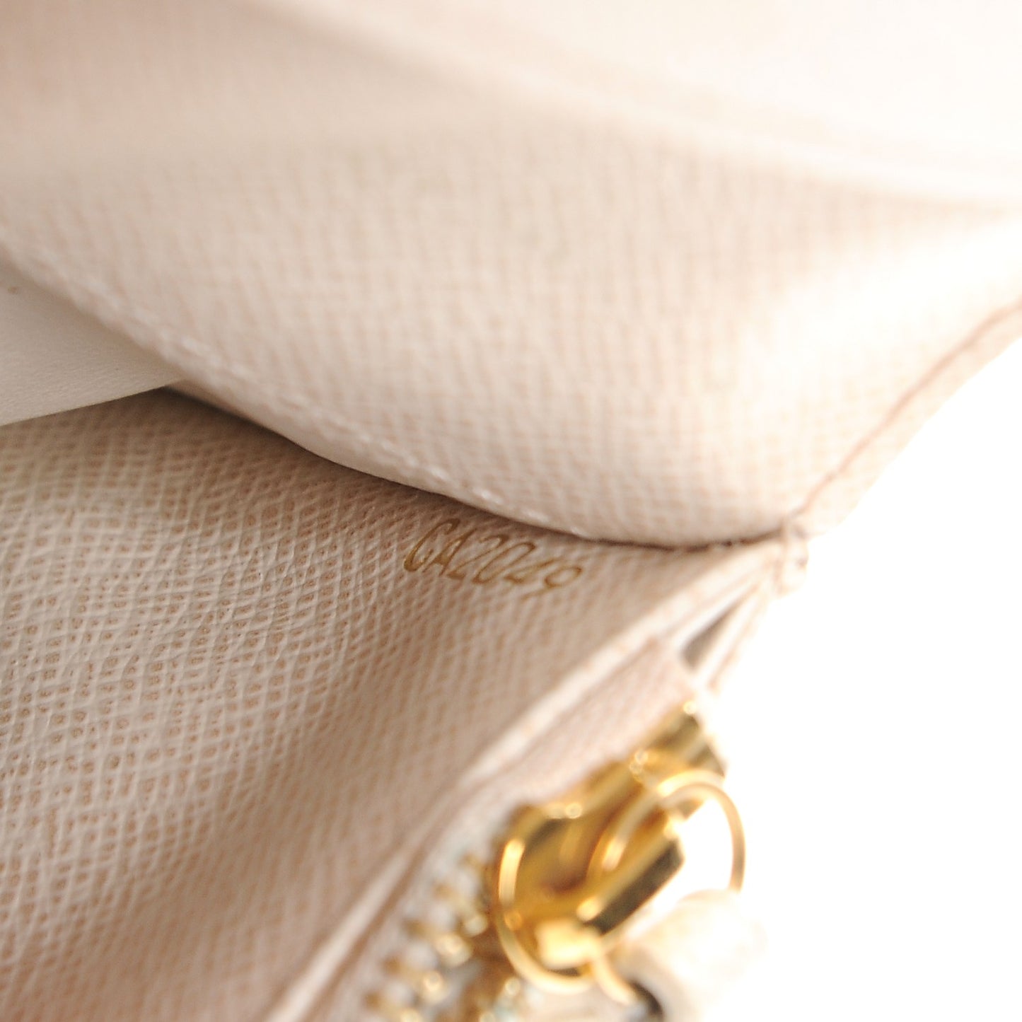 Monogram Insolite Wallet White