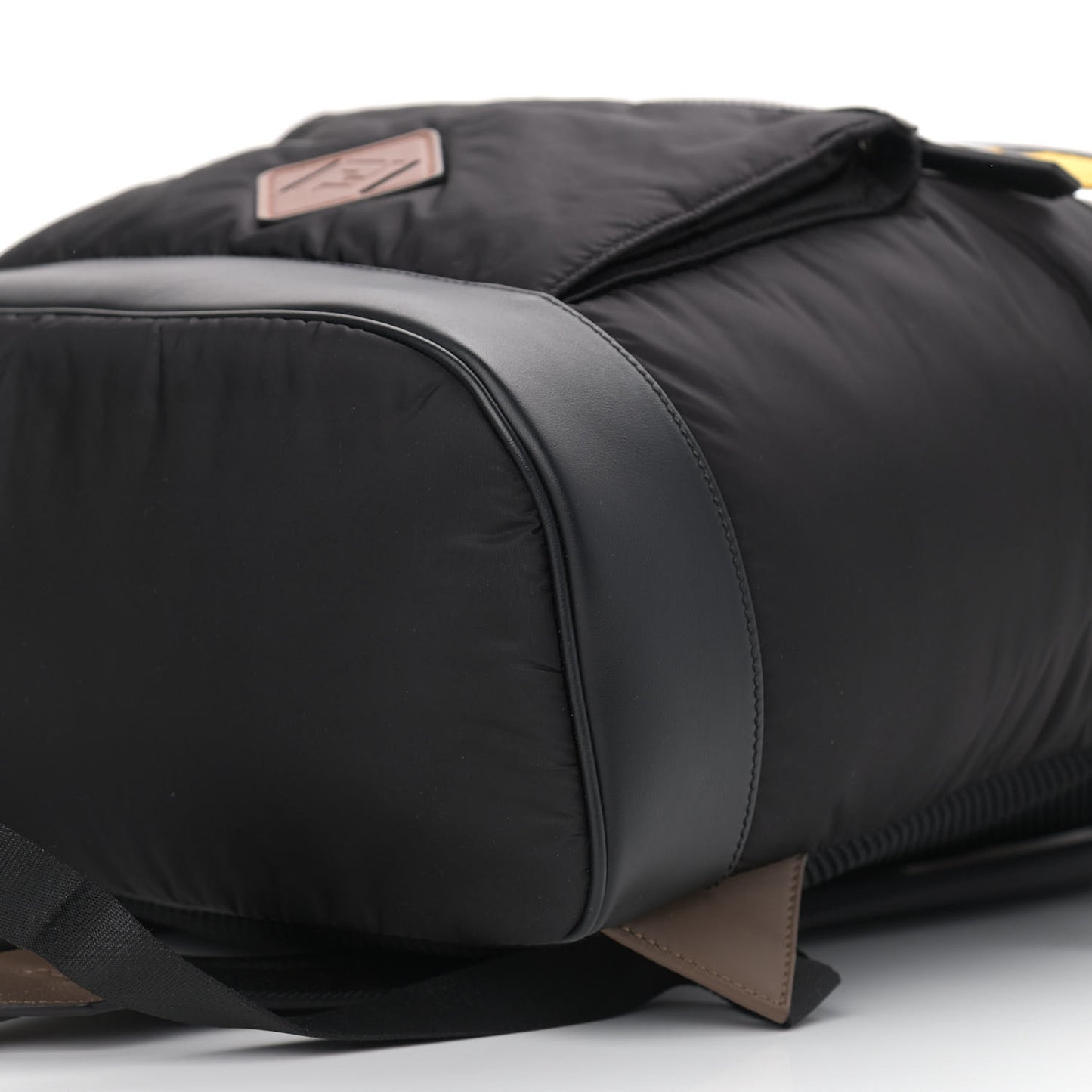 Nylon Cuoio Romano Monster Eyes Expandable Drawstring Backpack Black Argento Sunflower