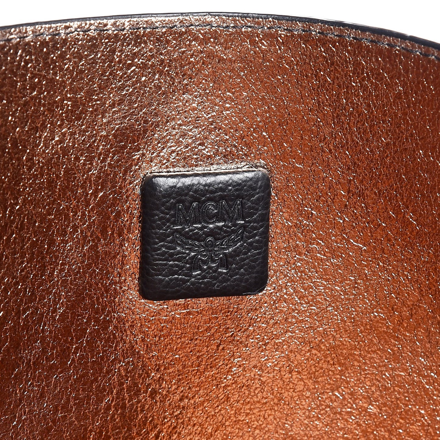 Grained Calfskin Medium Reversible Wandel Tote Black